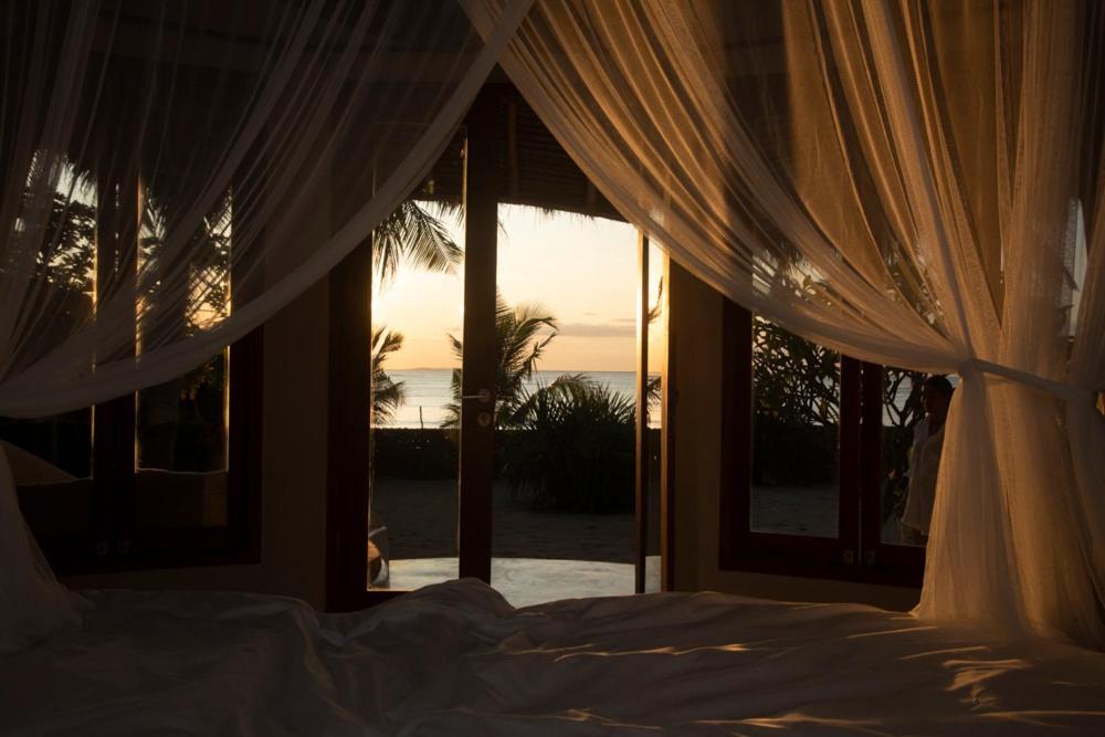 81 Palms Resort Nembrala Oda fotoğraf